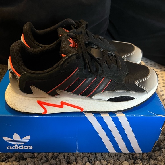 ADIDAS - Picture 3 of 4